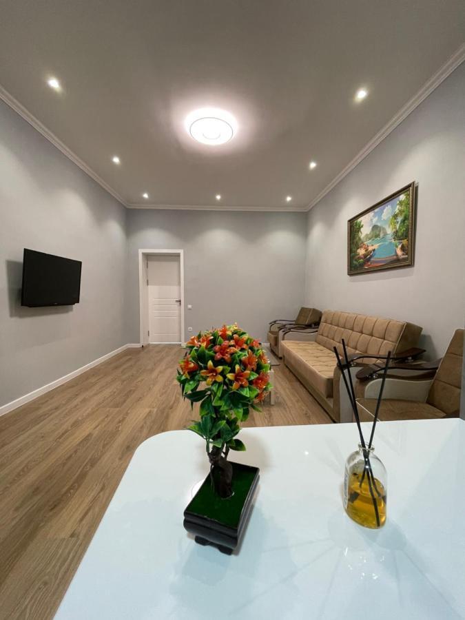 Amir Temur Apartment In Center After Renovation Tachkent Extérieur photo